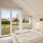 Chrisse - 250m From The Sea By Interhome 別荘
