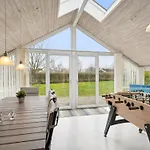 Chrisse - 250m From The Sea By Interhome 別荘