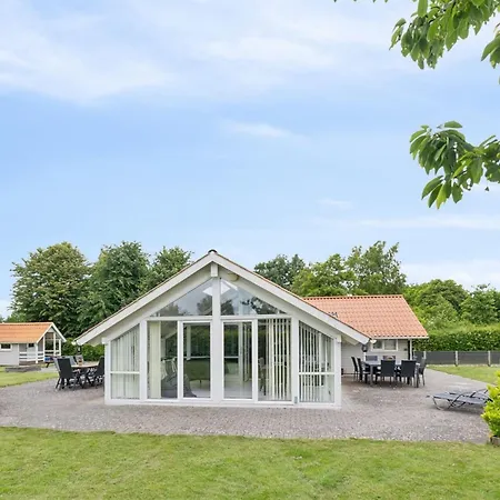 Chrisse - 250m From The Sea By Interhome *